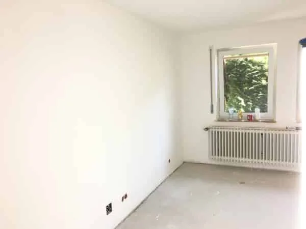 Renovierung für Tapeten in Echtsteinoptik